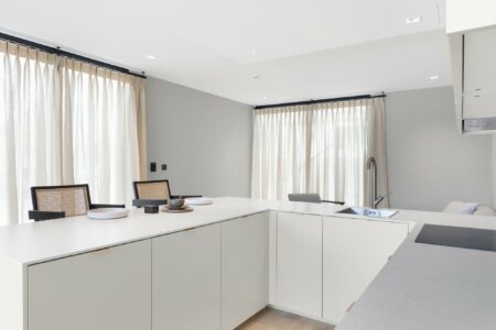 Bildnummer 20 des aktuellen Abschnitts von A prefabricated home using Silestone for a luxurious and minimalist look von Cosentino Deutschland