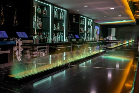 Image number 19 of the current section of EMBR Ultra Lounge in Cosentino Canada