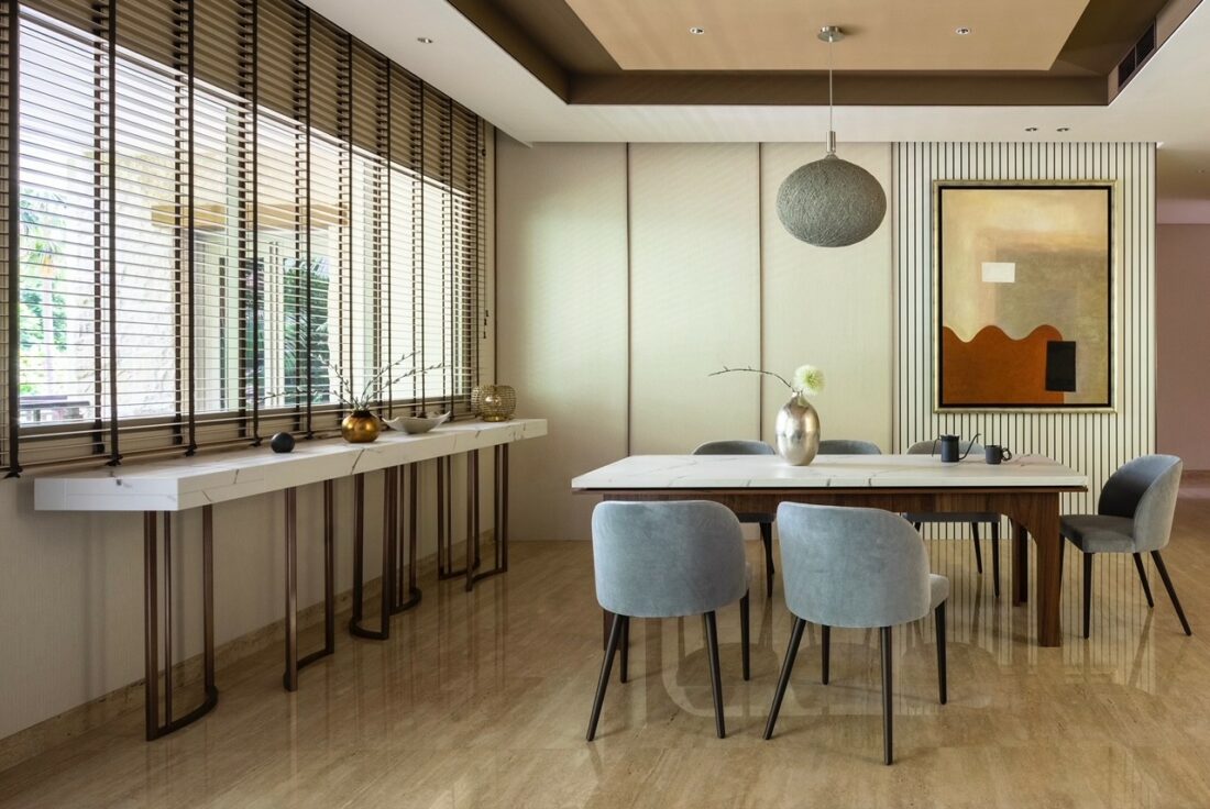 Image of 20201204 Bishopsgate Residence 2 Kajima Arkhilite 03 in {{A bespoke dining table and a sideboard in Dekton, the perfect choice for entertaining guests}} - Cosentino