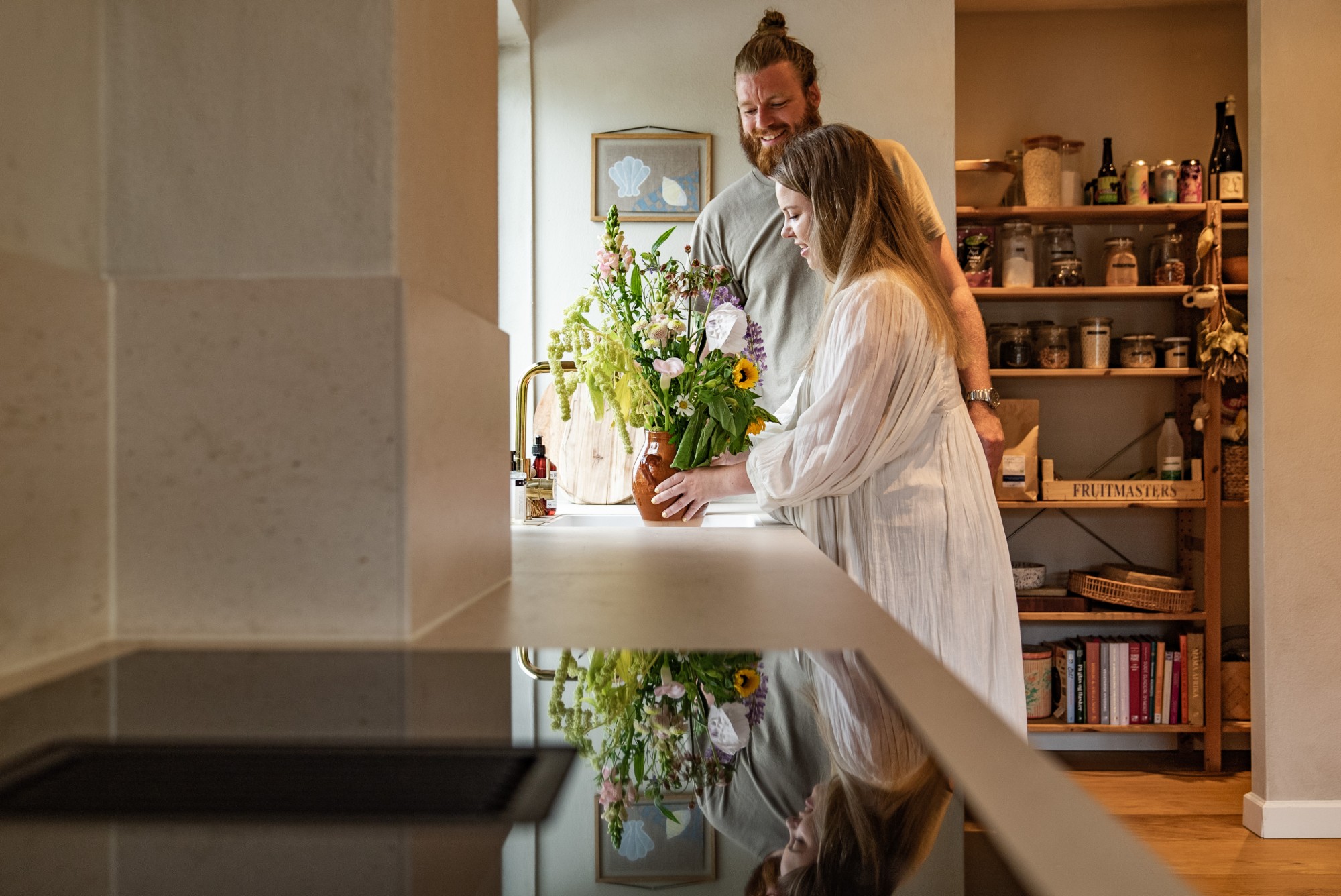 Numéro d'image 27 de la section actuelle de A seamless worktop for a Nordic home renovated with love de Cosentino France