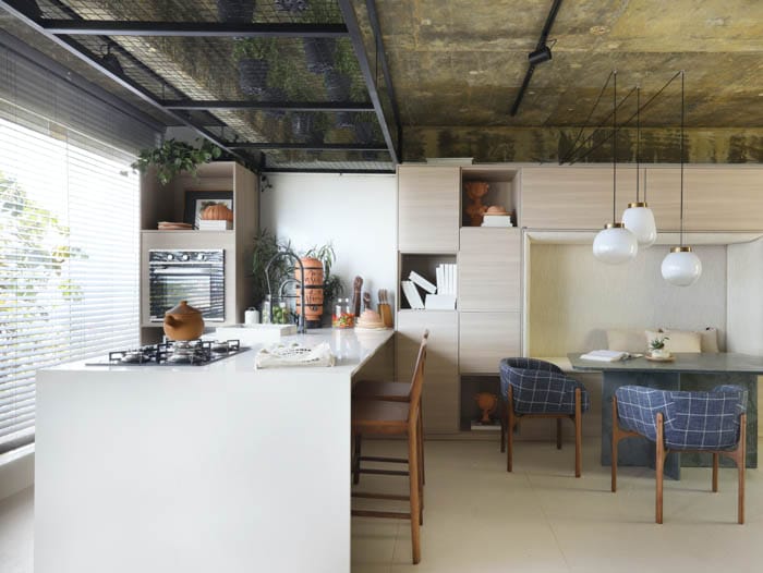 Imagem número 28 da actual secção de Mesa da cozinha e revestimento de parede no mesmo material da Cosentino Portugal