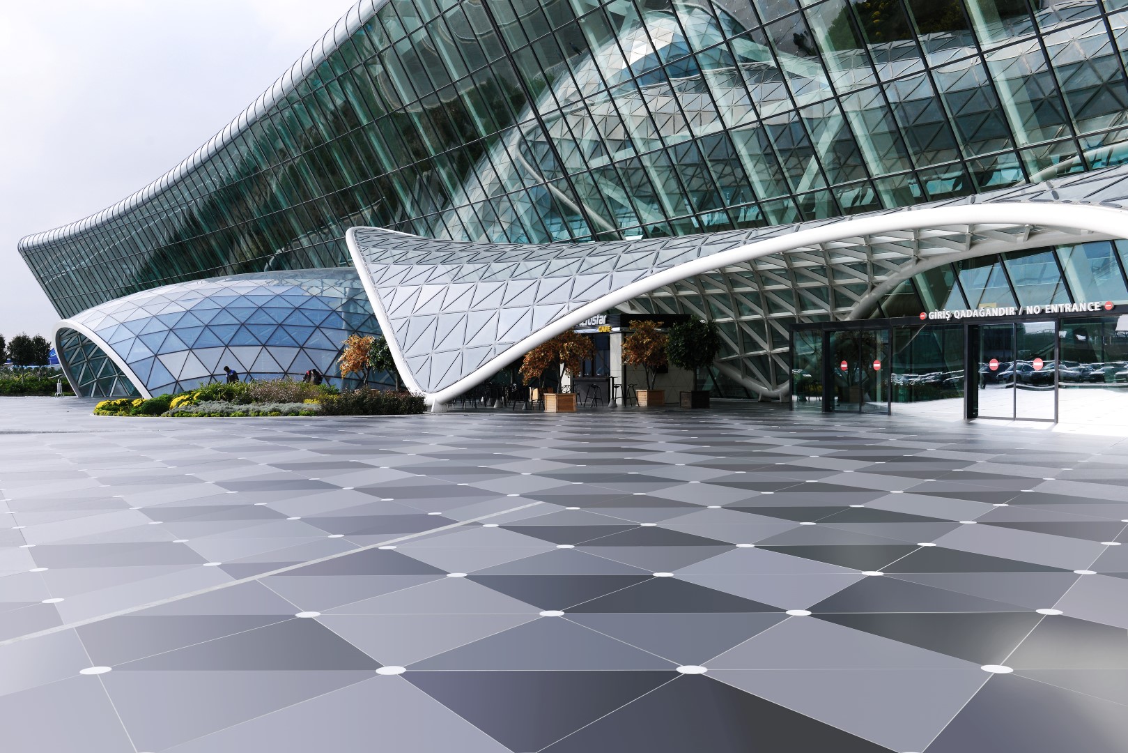 Imagem número 25 da actual secção de Baku Airport da Cosentino Portugal