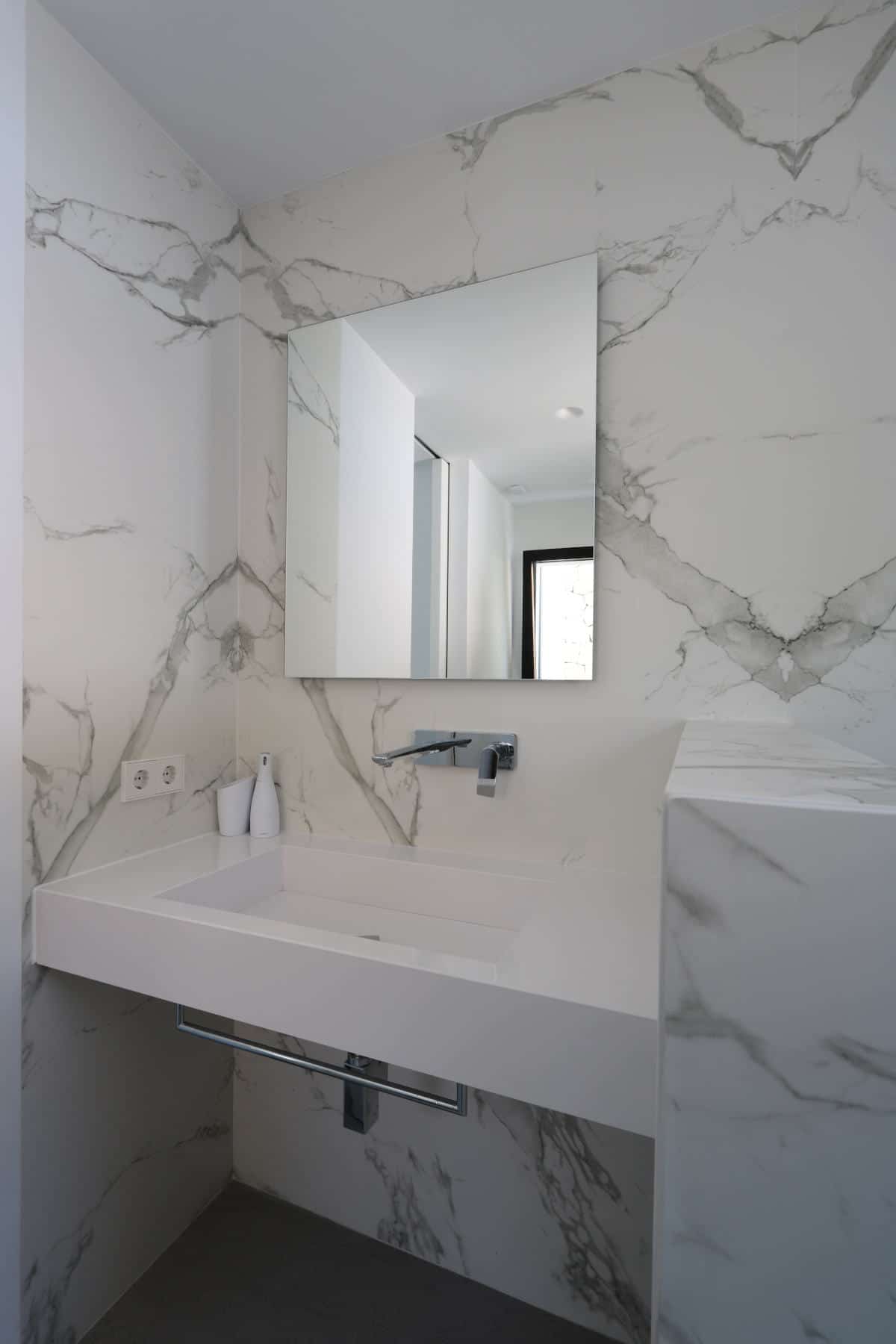 Image of Aura cladding and elegance sink in Villa Omnia - Cosentino