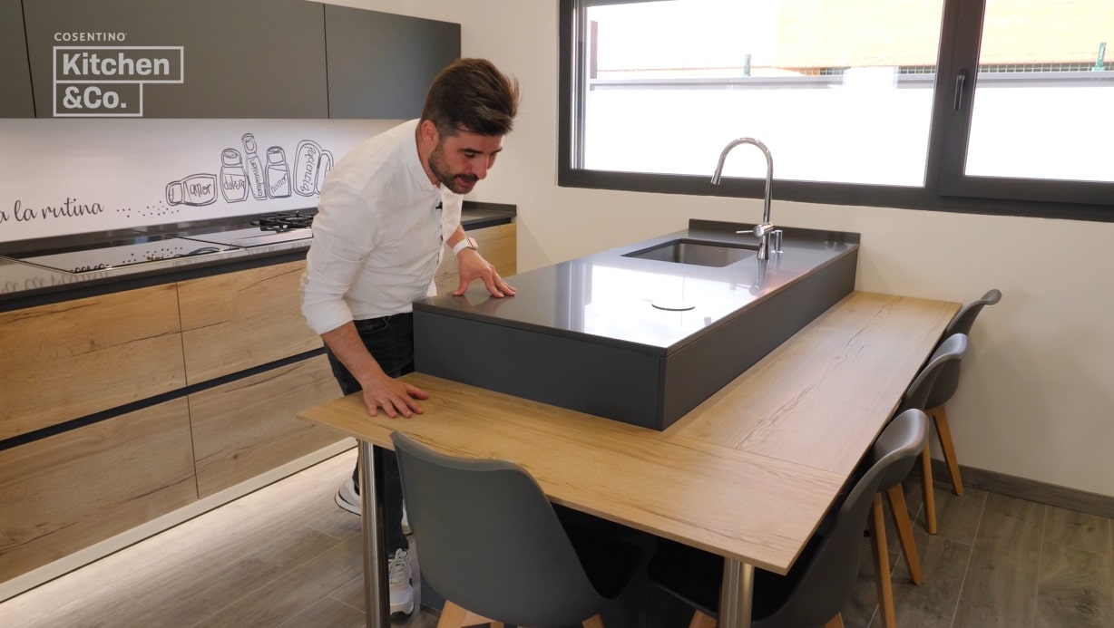 Image of KCo cocina con península 2 in Seven ideas to refresh your kitchen - Cosentino