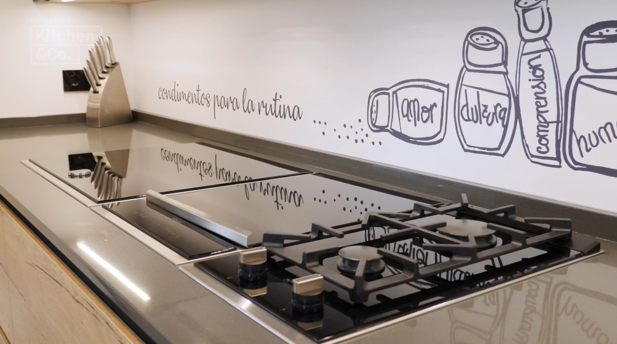 Image of KCo cocina con península 6 in Peninsula kitchens have become a trend - Cosentino