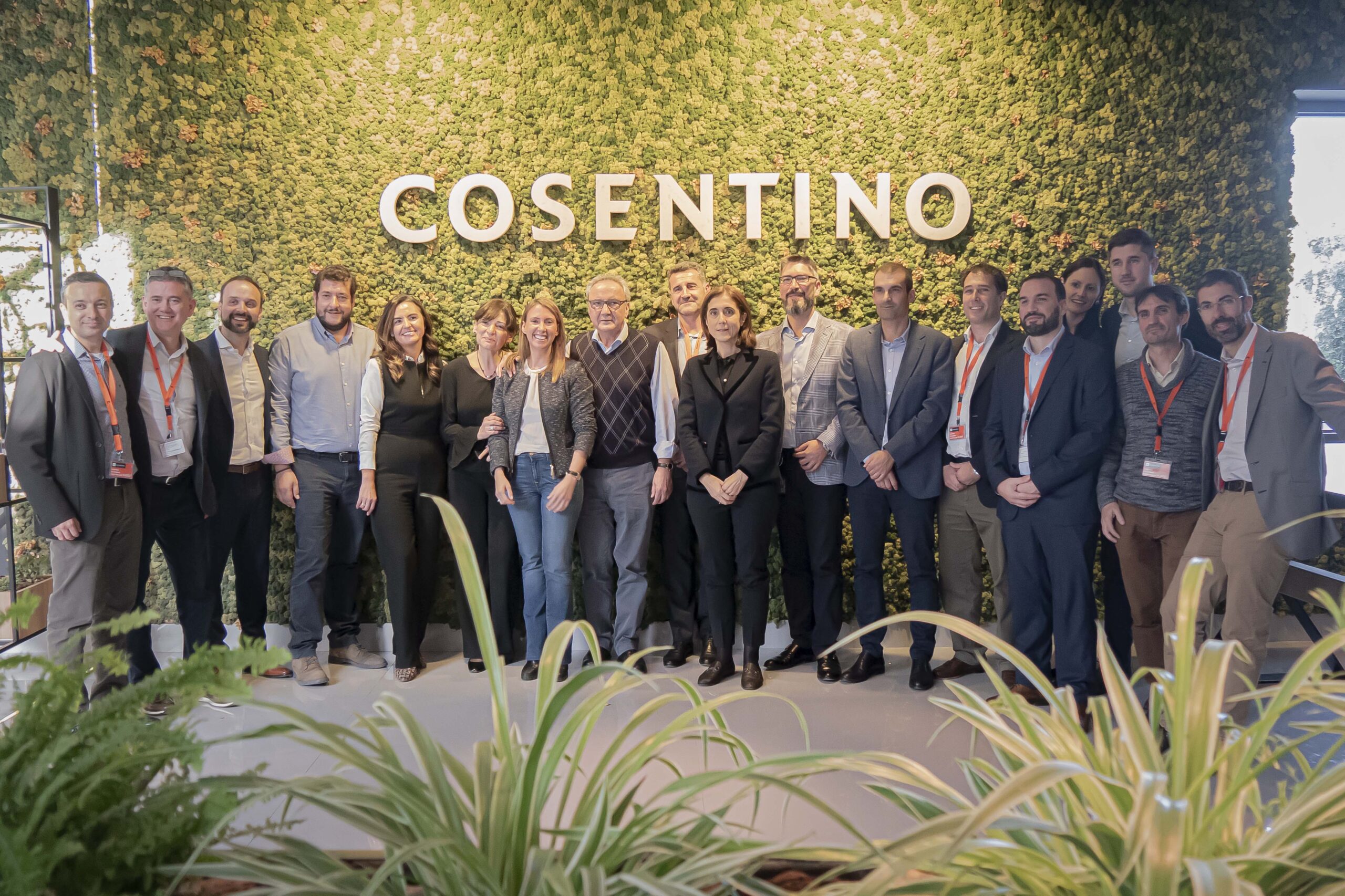 Image of Foto Grupo Microsoft Day Cosentino 1 scaled in Cosentino hosts a "Microsoft Day" - Cosentino
