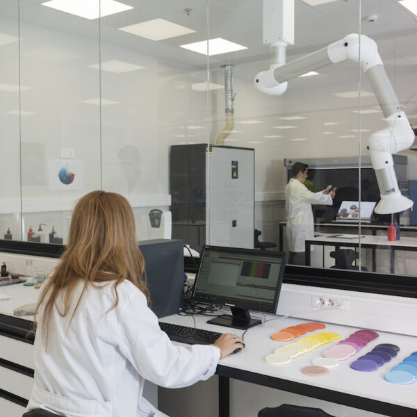 Image of Laboratorio Centro I D Cosentino 1 in Cosentino opens its own R&D&I Centre - Cosentino